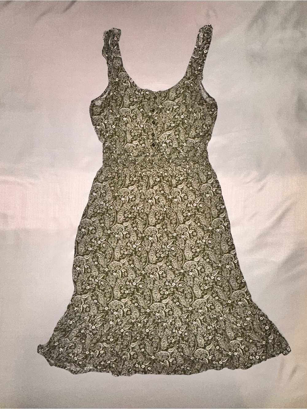 Sleeveless Paisley Print Sundress in Olive Green